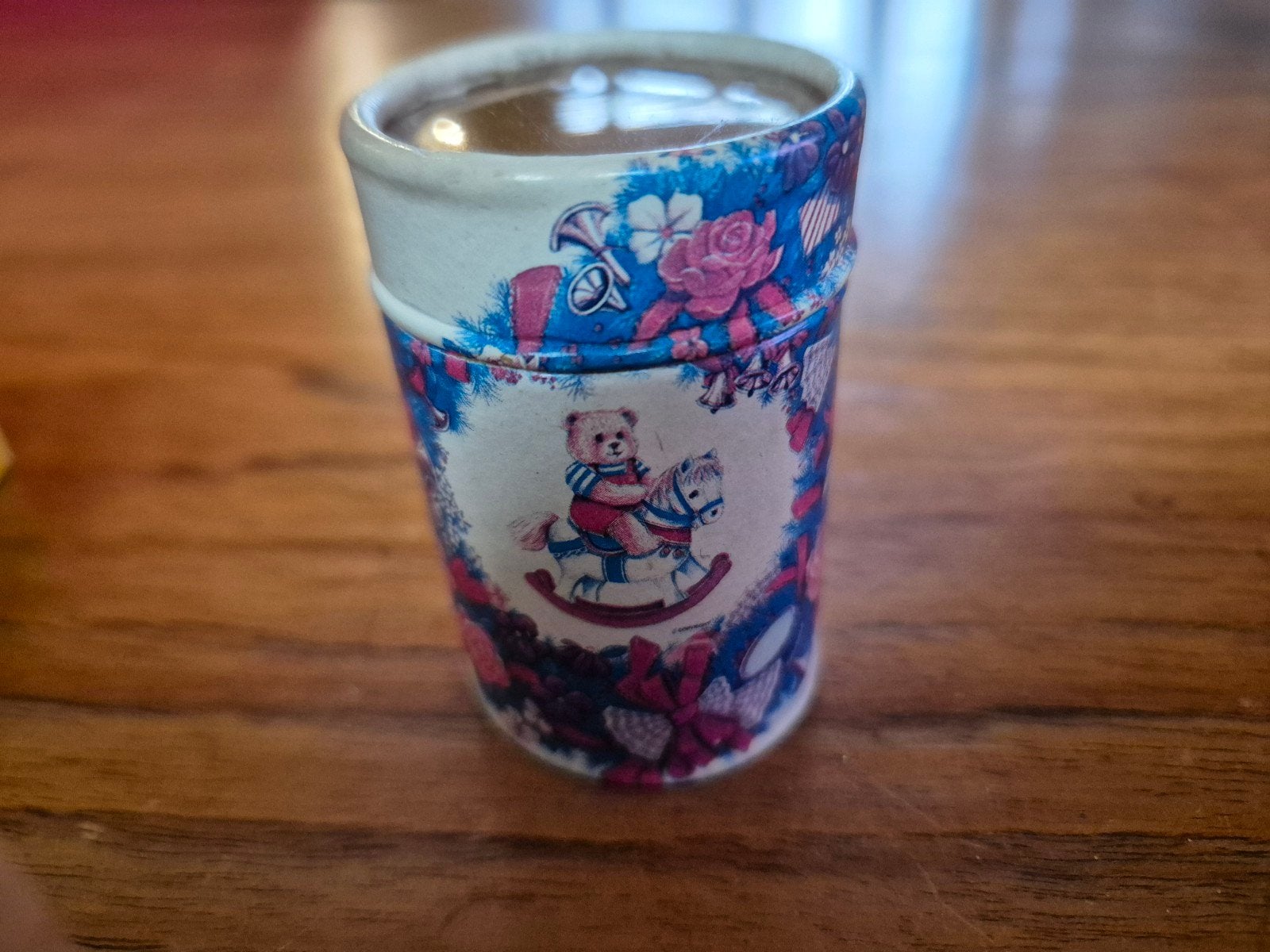 Vintage lucifersdoosje met beertje op hobbelpaard, Verzamelen, Ophalen of Verzenden, Gebruikt