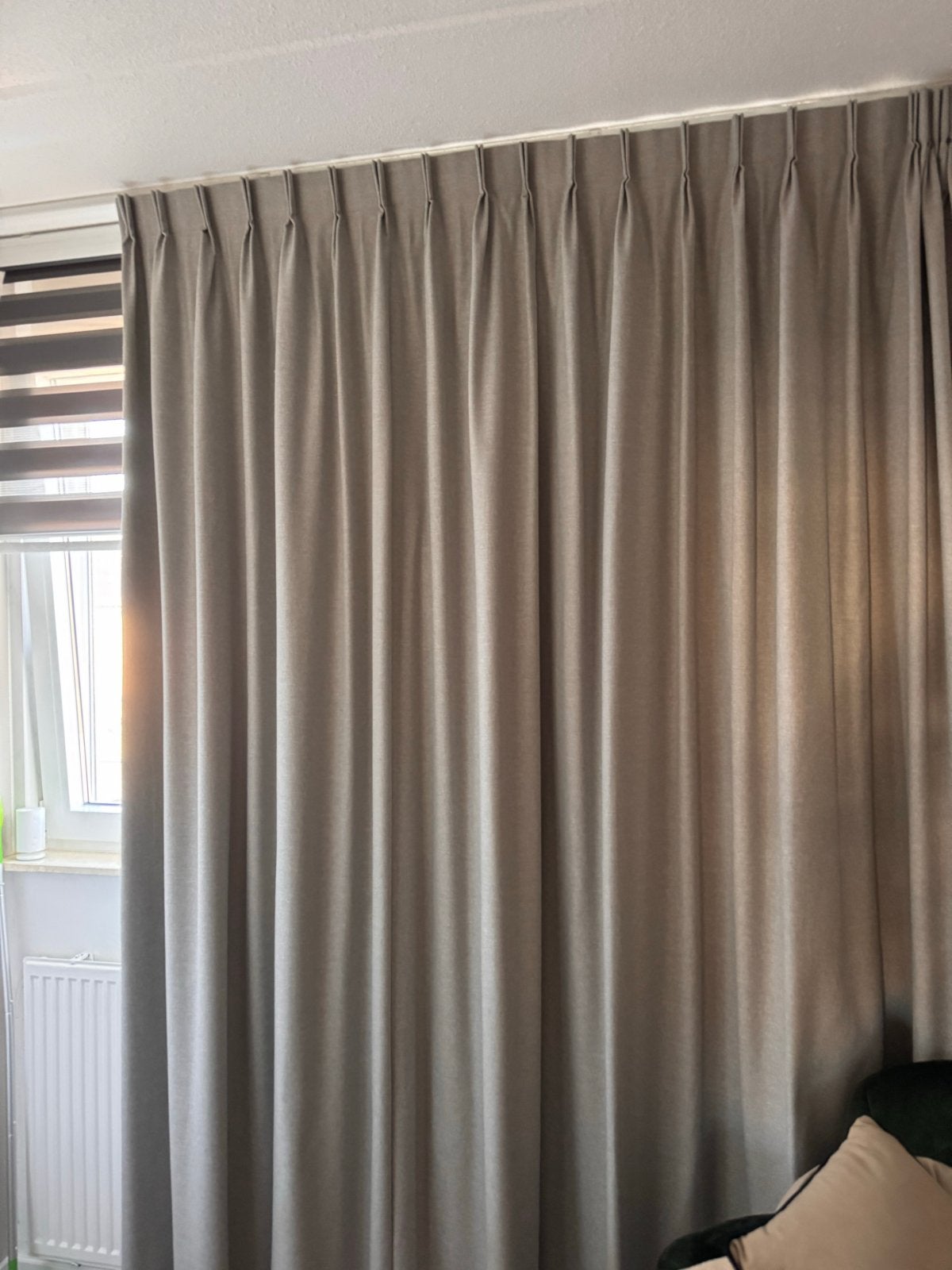 Kwantum Daan overgordijn lichtgrijs 203,75x245,5 cm, Overgordijn, Kwantum, Ophalen of Verzenden, Zo goed als nieuw