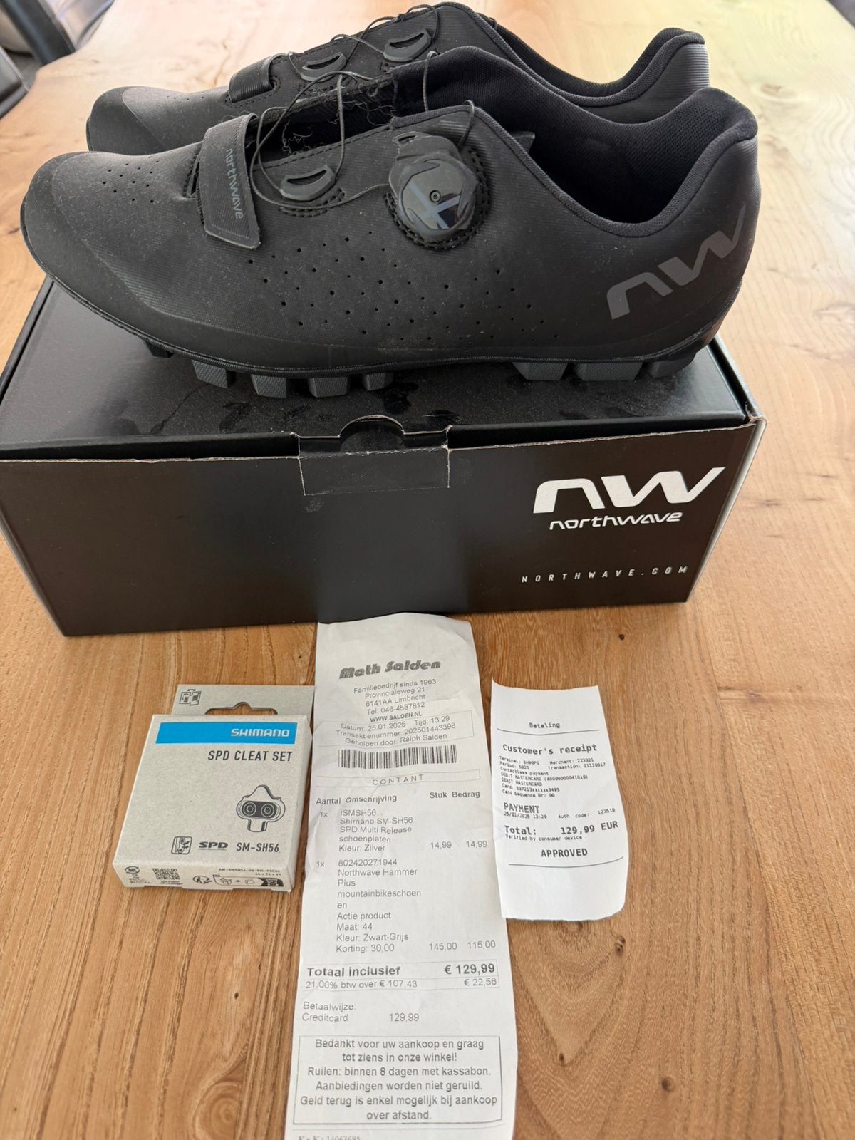 Nieuwstaat: Northwave schoenen met mini SPD pedalen, maat 43, Ophalen of Verzenden, Zo goed als nieuw