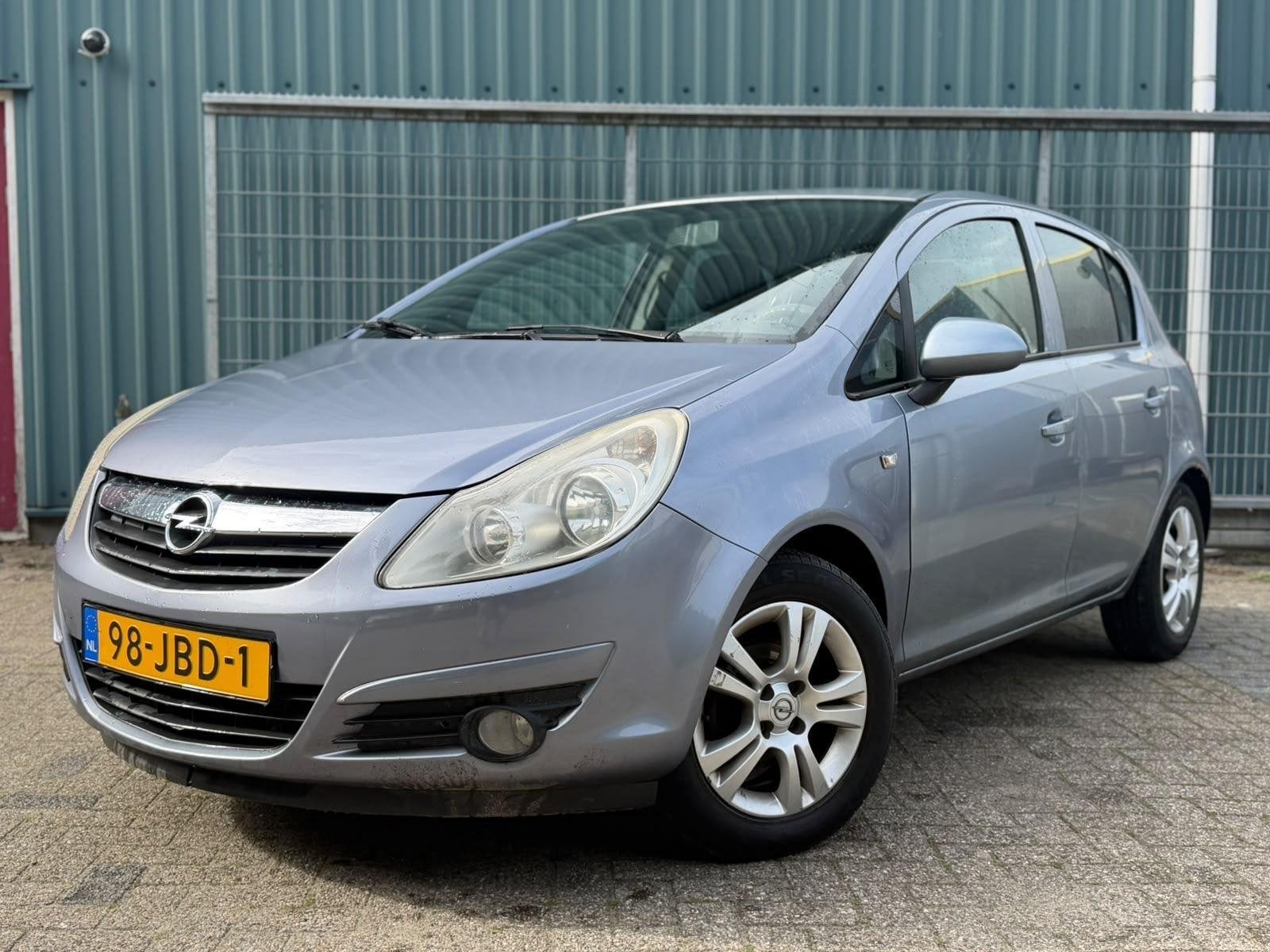 Opel Corsa 1.2-16V Edition | B2B Handel / Export, Auto's, Stof, Gebruikt, Zwart, 4 cilinders