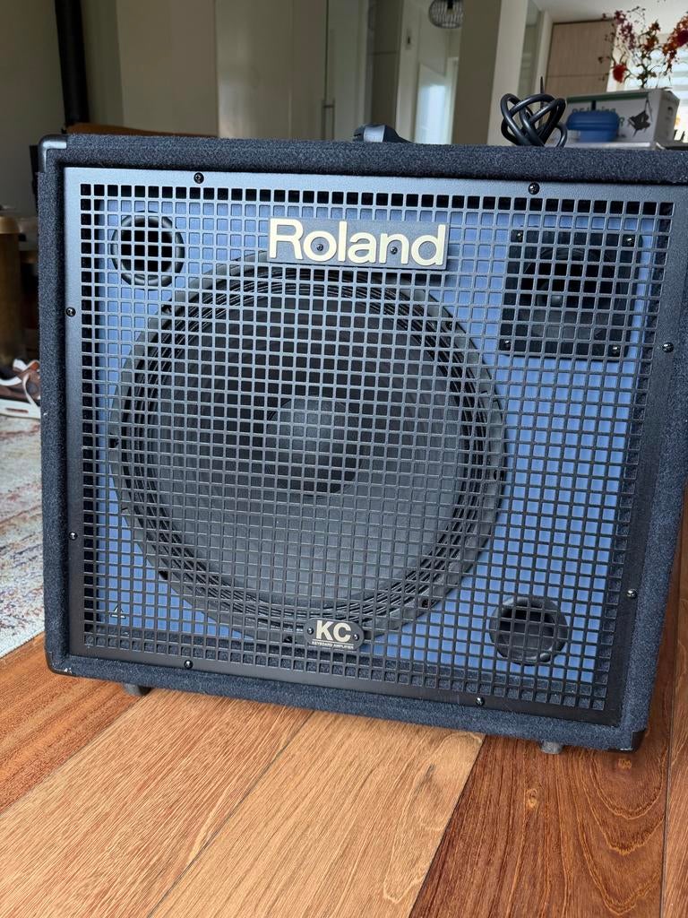 Zo goed als nieuwe Roland KC-550 keyboardversterker, Ophalen, Zo goed als nieuw, Minder dan 500 watt