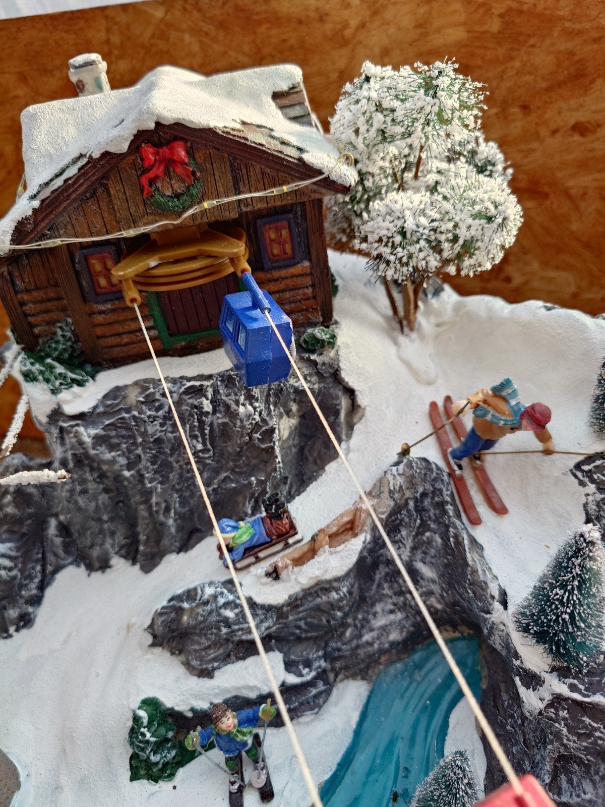 Kerst wintersport dorp, Ophalen, Zo goed als nieuw