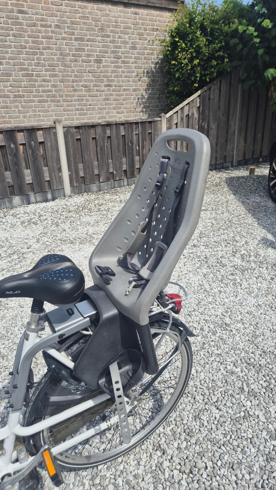 Yepp kinderfietszitje achterop met slotje, Ophalen, Gebruikt, Achterzitje, Yepp