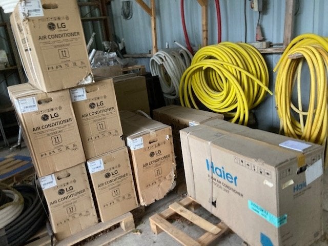 airco buitenunit, Witgoed en Apparatuur, Airco's, Ophalen, Koelen en Ontvochtigen, Minder dan 60 m³, Nieuw