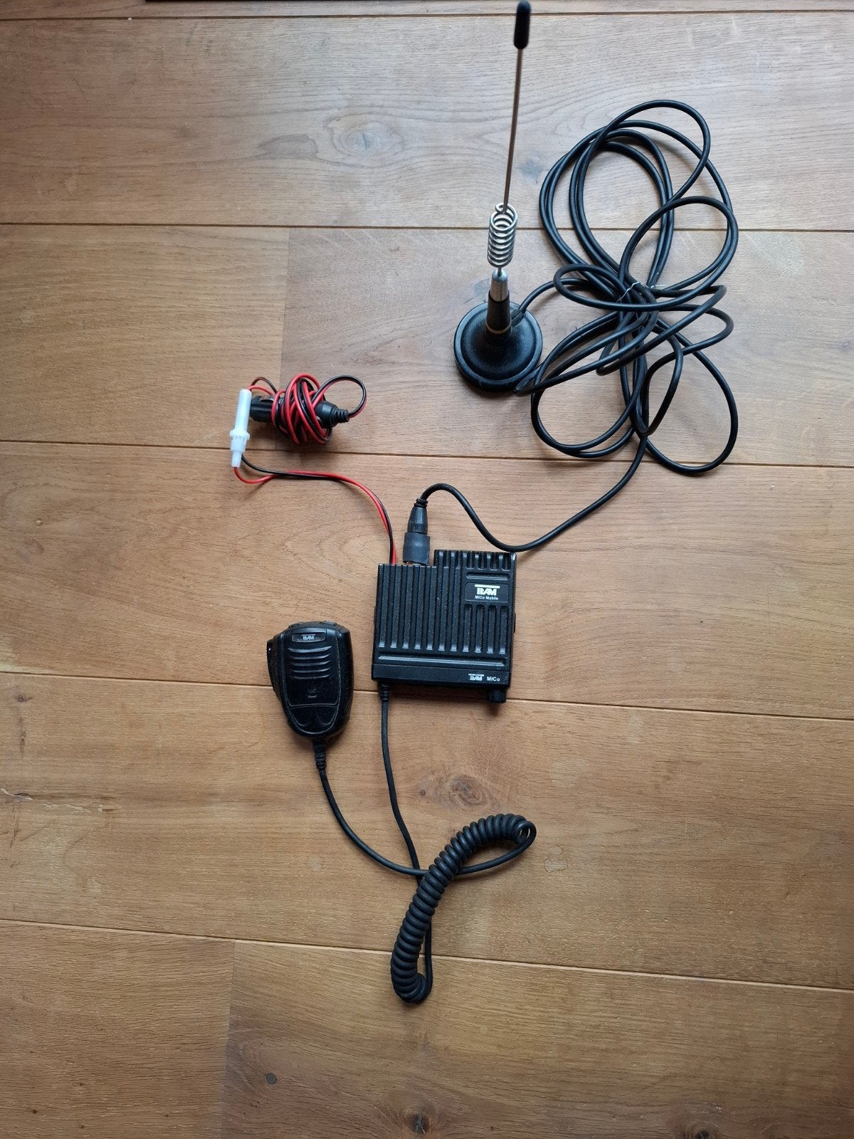 Foto 4 van TEAM Mico VHF/UHF Mobiele Zender-Ontvanger Compact