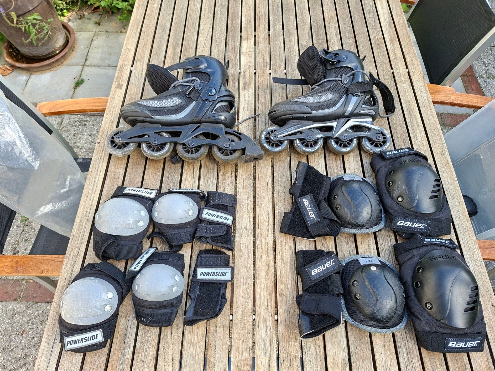 Skeelers met bescherming (2 sets), Ophalen, Gebruikt, Kinderen