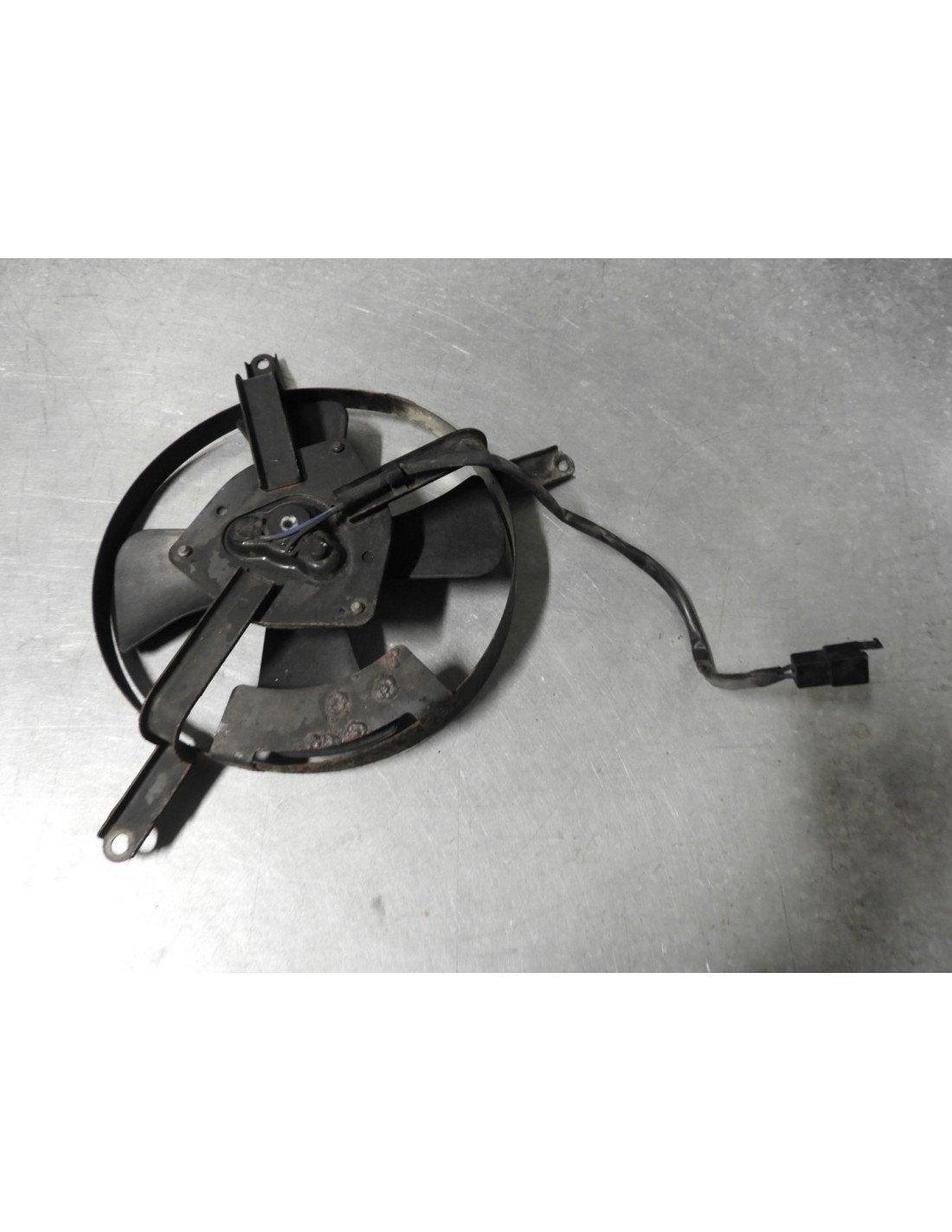 ZX9R 1998 - 1999 Kawasaki Radiator Ventilator D1-41297