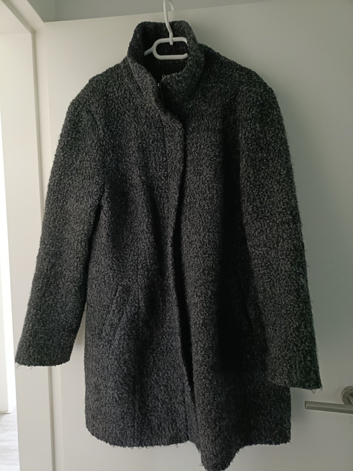 Stijlvolle donkergrijze jas van Outerwear, maat 46, Maat 46/48 (XL) of groter, Ophalen of Verzenden, Outerwear, Grijs