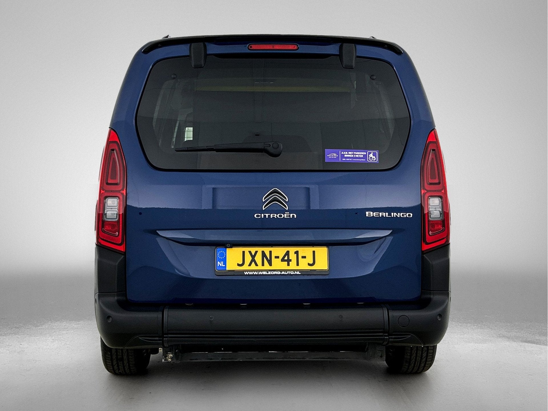 Citroën Berlingo XL 1.2 PureTech Shine Direct leverbaar! Ro, 12 maanden, Stof, Gebruikt, Euro 6
