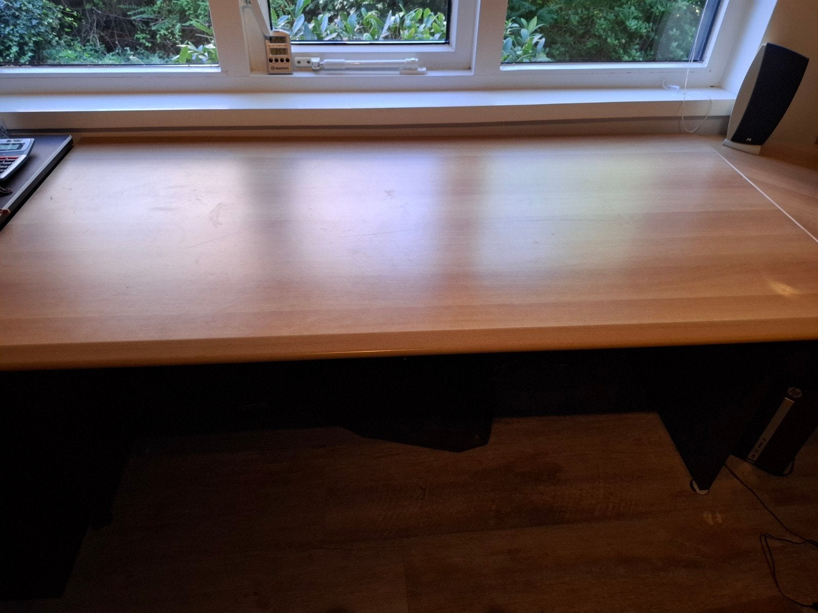 Ruim bureau in goede staat - ideaal voor thuiskantoor, Huis en Inrichting, Ophalen, 160 cm, Gebruikt, Hout