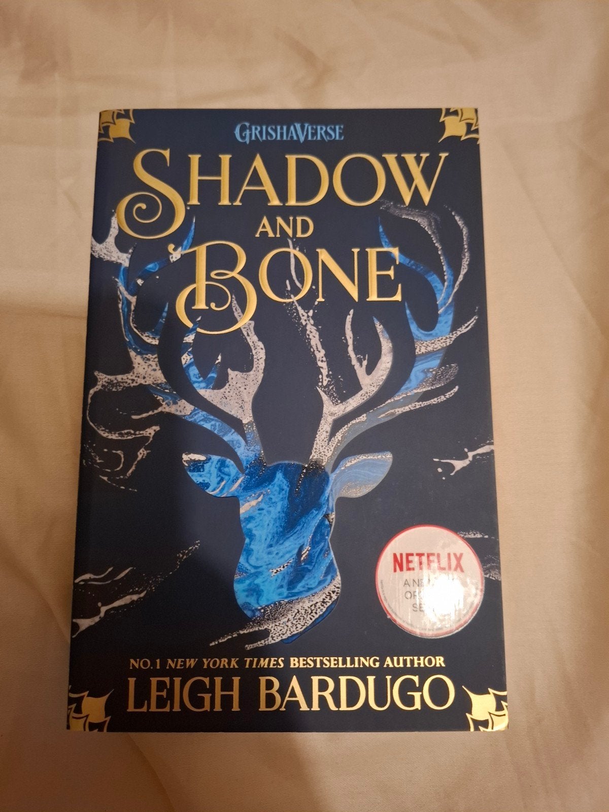 Shadow and Bone - Grishaverse - Leigh Bardugo, Ophalen of Verzenden, Nieuw