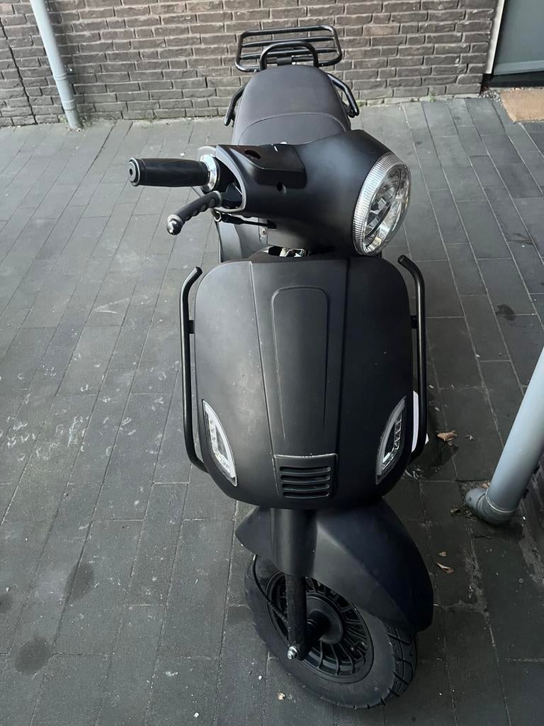 Btc riva met la sauris kappen, Fietsen en Brommers, Scooters | Overige merken, Ophalen, Zo goed als nieuw, Benzine