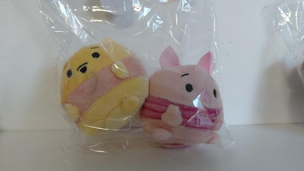 Disney Ufufy winnie the pooh, Ophalen of Verzenden, Winnie de Poeh of vrienden, Zo goed als nieuw, Beeldje of Figuurtje