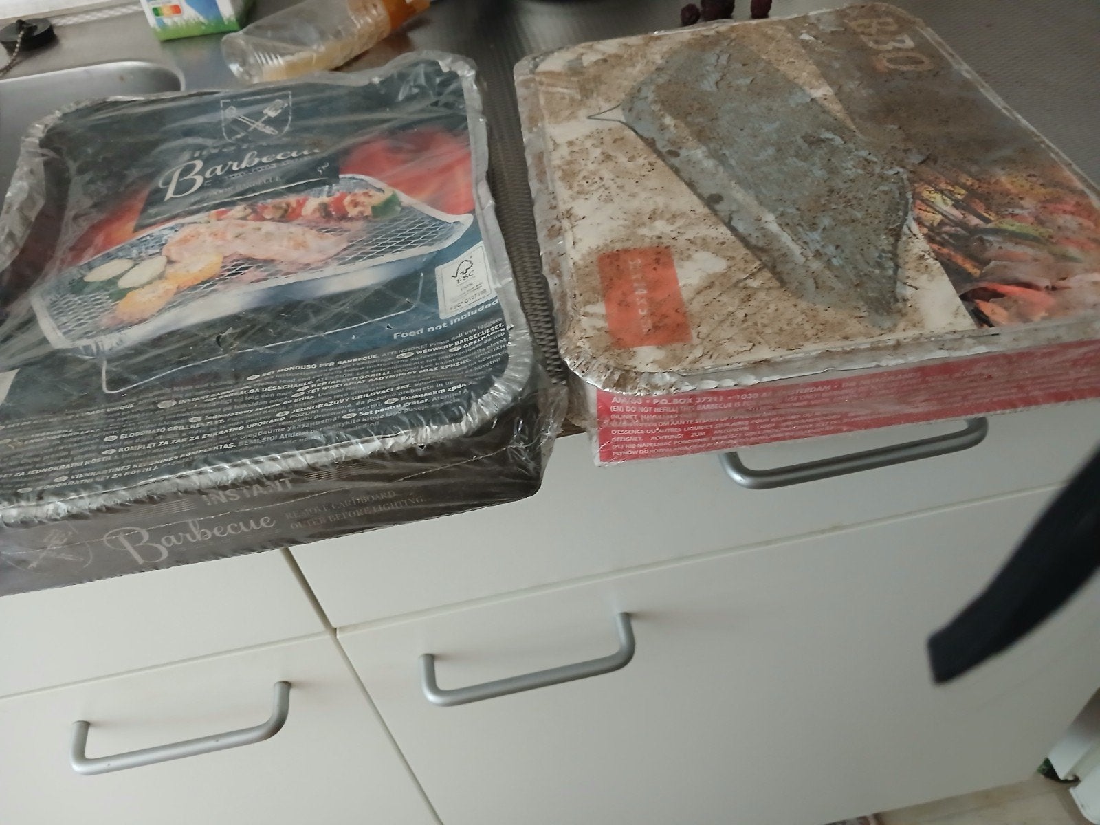 Kanten klaar barbecue twee stuks ik ben ziek niet meer nodig, Ophalen, Gebruikt