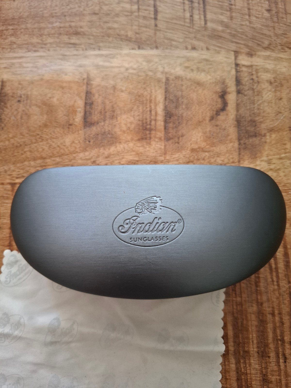Indian Motorcycles zonnebrilhoes, Ophalen, Zo goed als nieuw