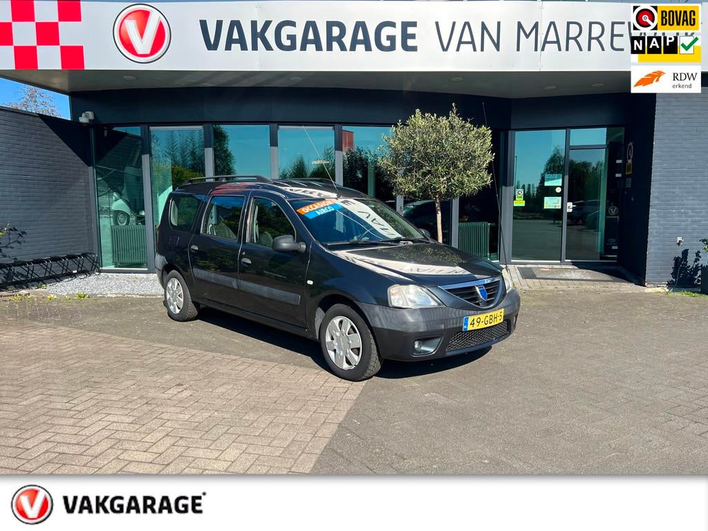 Dacia Logan MCV 1.6-16V Lauréate, Auto's, Stof, Gebruikt, 4 cilinders, 635 kg