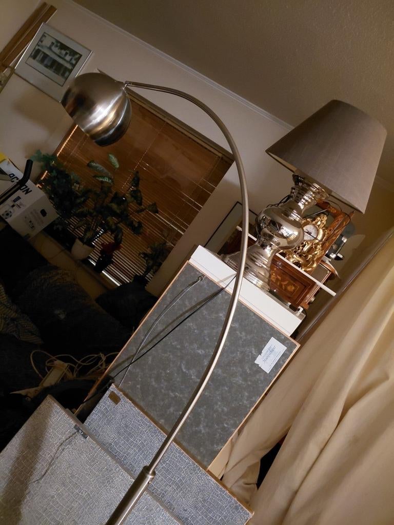 Booglamp....staande lamp...schemer lamp, Ophalen, Gebruikt, Metaal, Modern