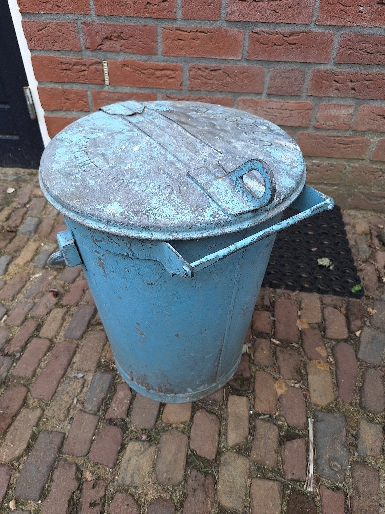 Zinken oude vuilnisbak vuilnisemmmer prullenbak, Ophalen, Overige materialen, Gebruikt, 40 liter of meer