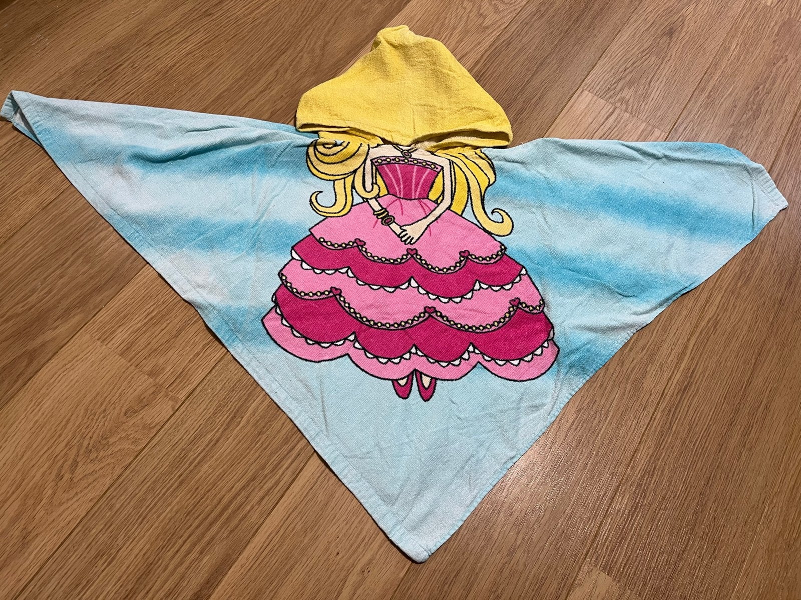 Leuke handdoek poncho met prinsessenprint, Ophalen of Verzenden, Gebruikt