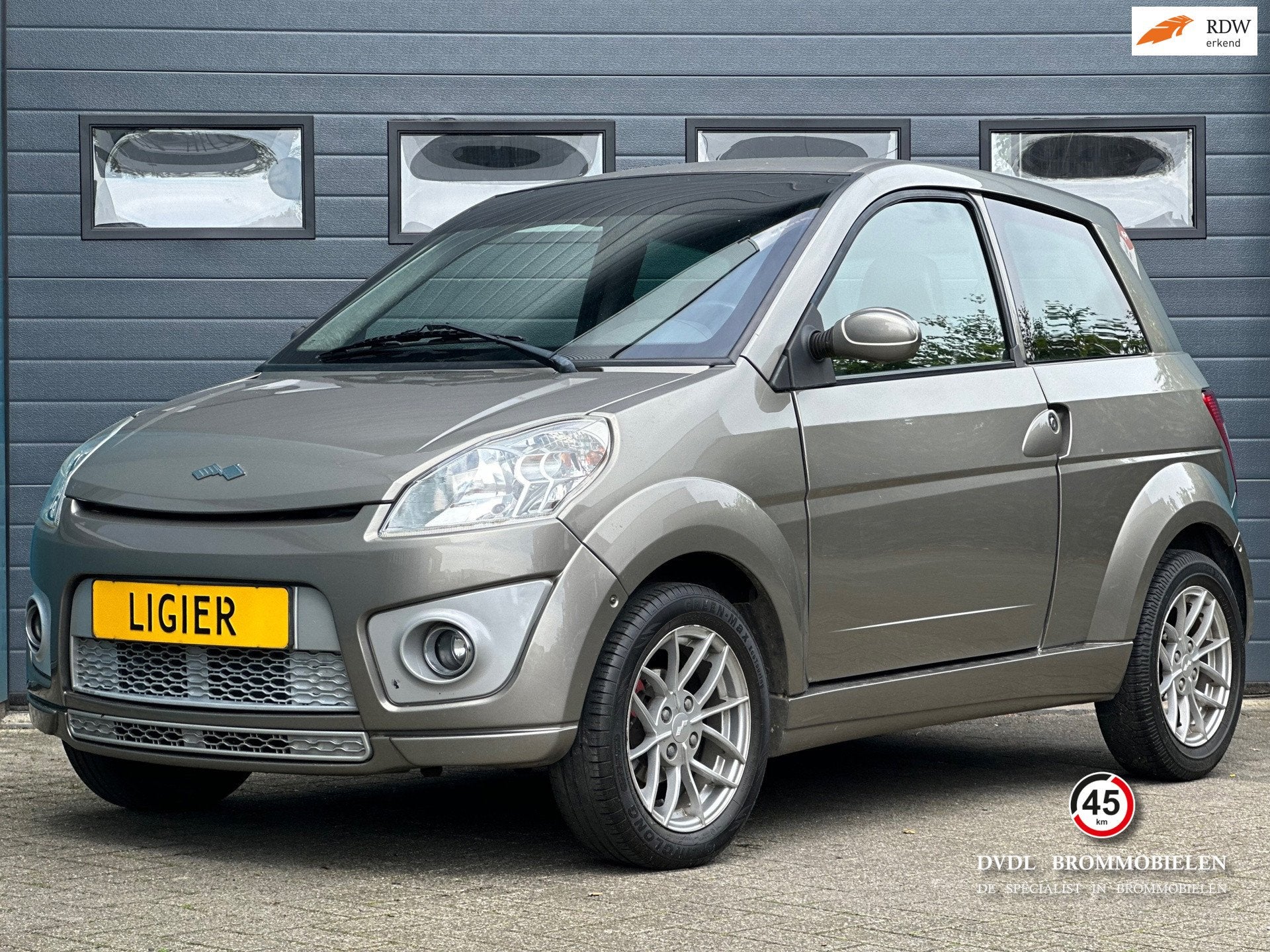 Ligier IXO Club DCI Brommobiel 45km auto 2012 17dkm | Aixam, Diversen, Gebruikt, Ligier