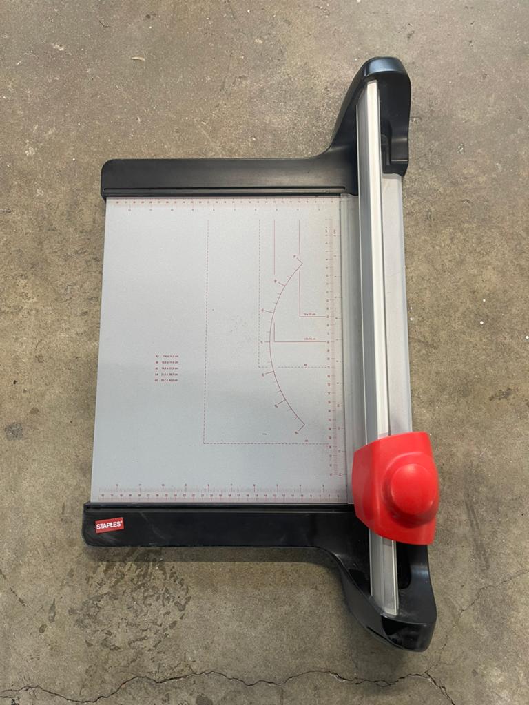 Snijmachine staples, Ophalen