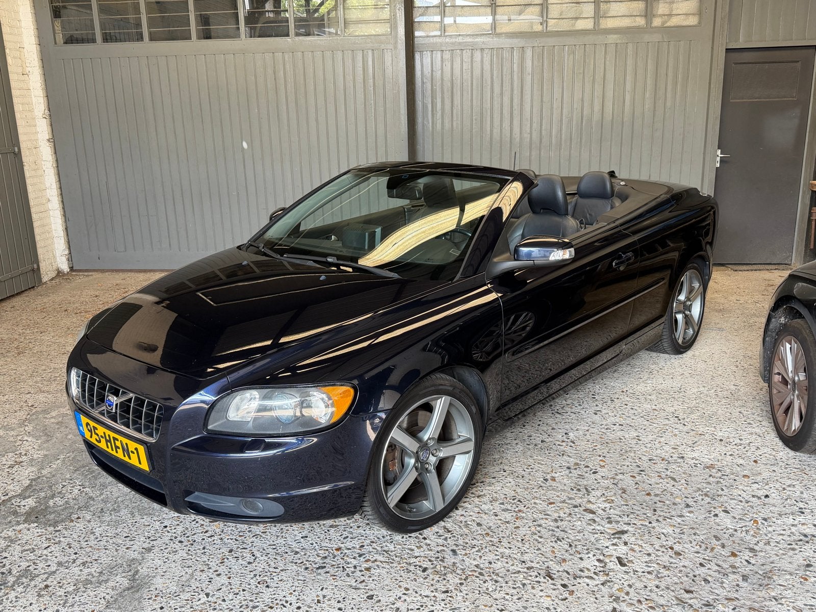 Volvo C70 cabrio hardtop met apple carplay, Auto's, Voorwielaandrijving, C70, Zwart, Navigatiesysteem