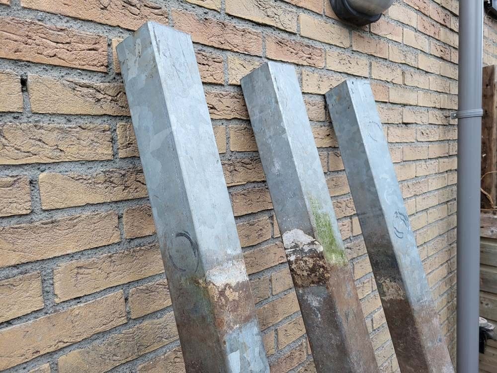 Gegalvaniseerde metalen Kokers 80x80x4 lengte 200cm, Doe-het-zelf en Verbouw, Metalen, Ophalen, Zo goed als nieuw, IJzer
