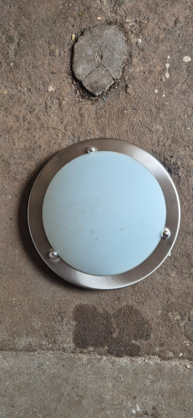 Moderne plafondlamp met matglas en RVS rand, Metaal, Gebruikt, Ophalen of Verzenden, Zilver