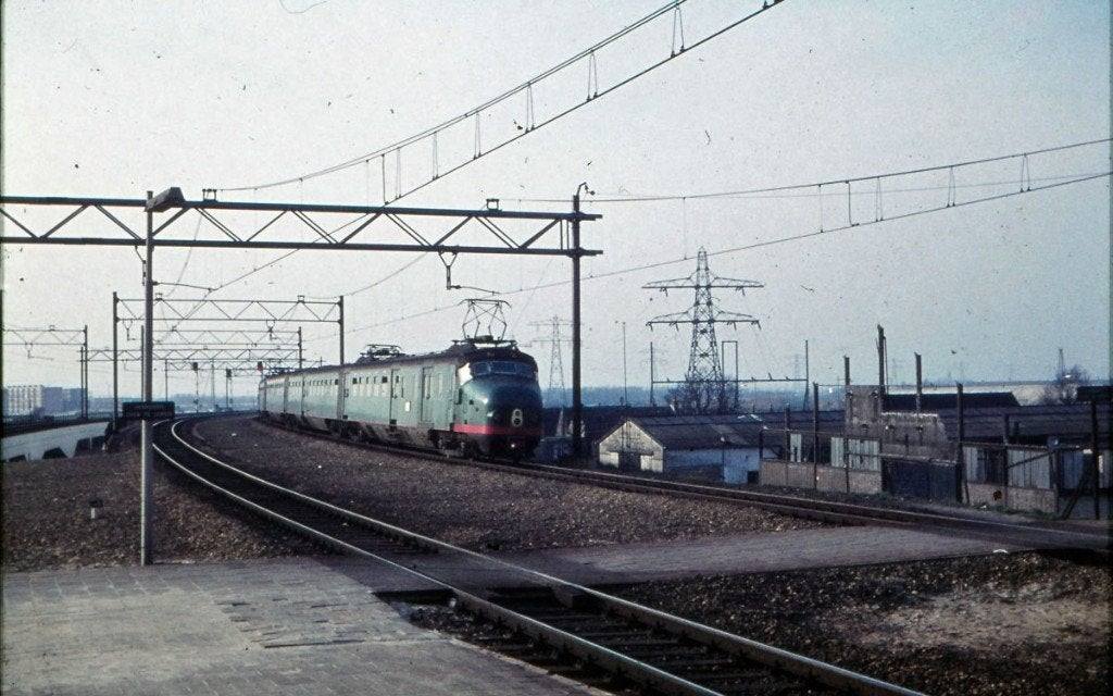 Schiedam NS 715 mat 54 passagierstrein, Ophalen, 1980 tot heden, Zuid-Holland