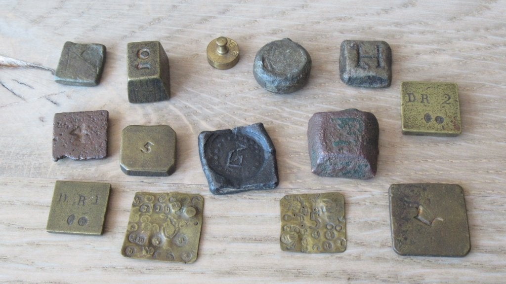 Lot oa muntgewichten en andere gewichten / bodemvondst, Ophalen of Verzenden