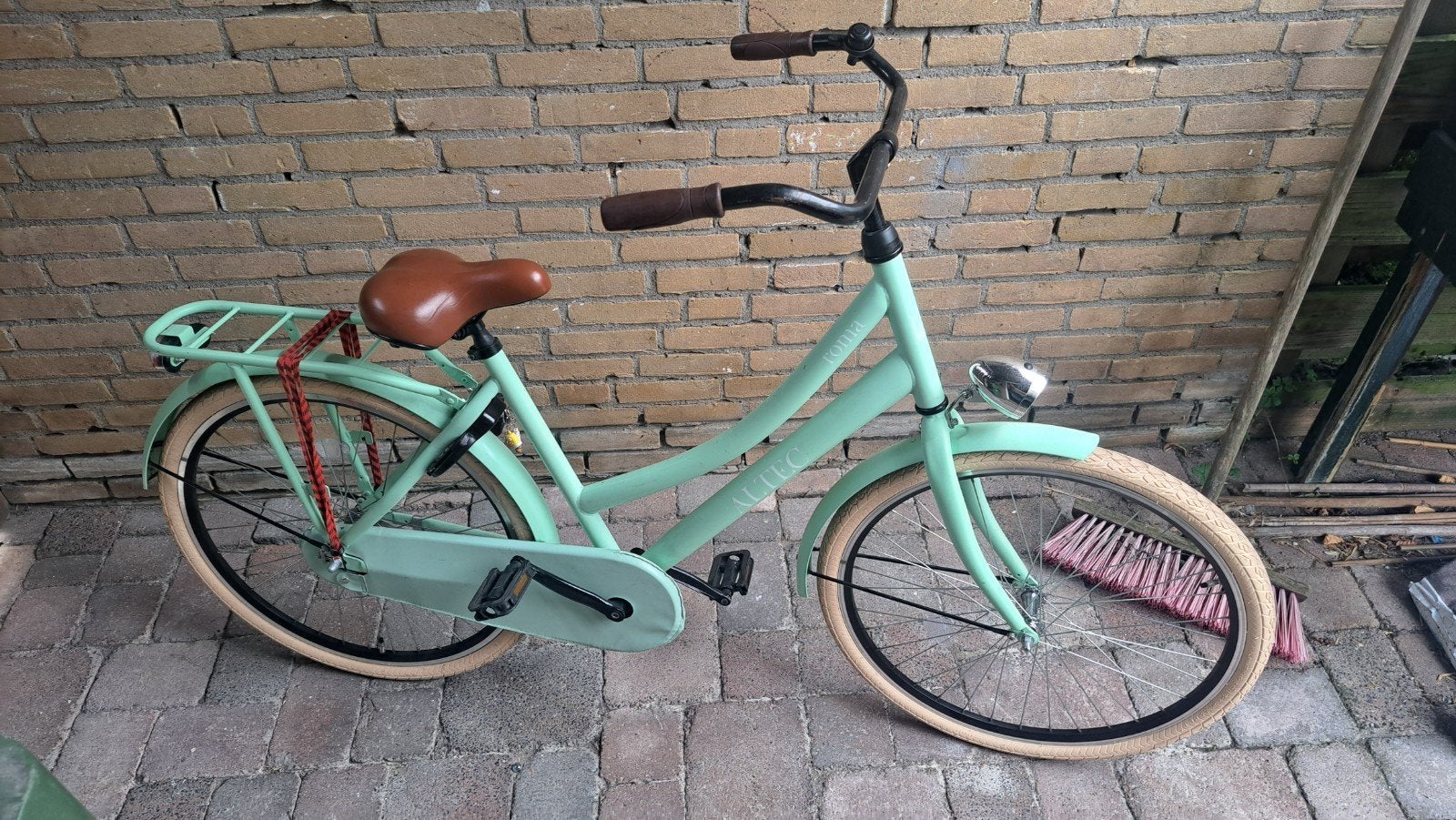 Mint groene omafiets, Fietsen en Brommers, Ophalen, Zo goed als nieuw, Terugtraprem, 26 inch of meer