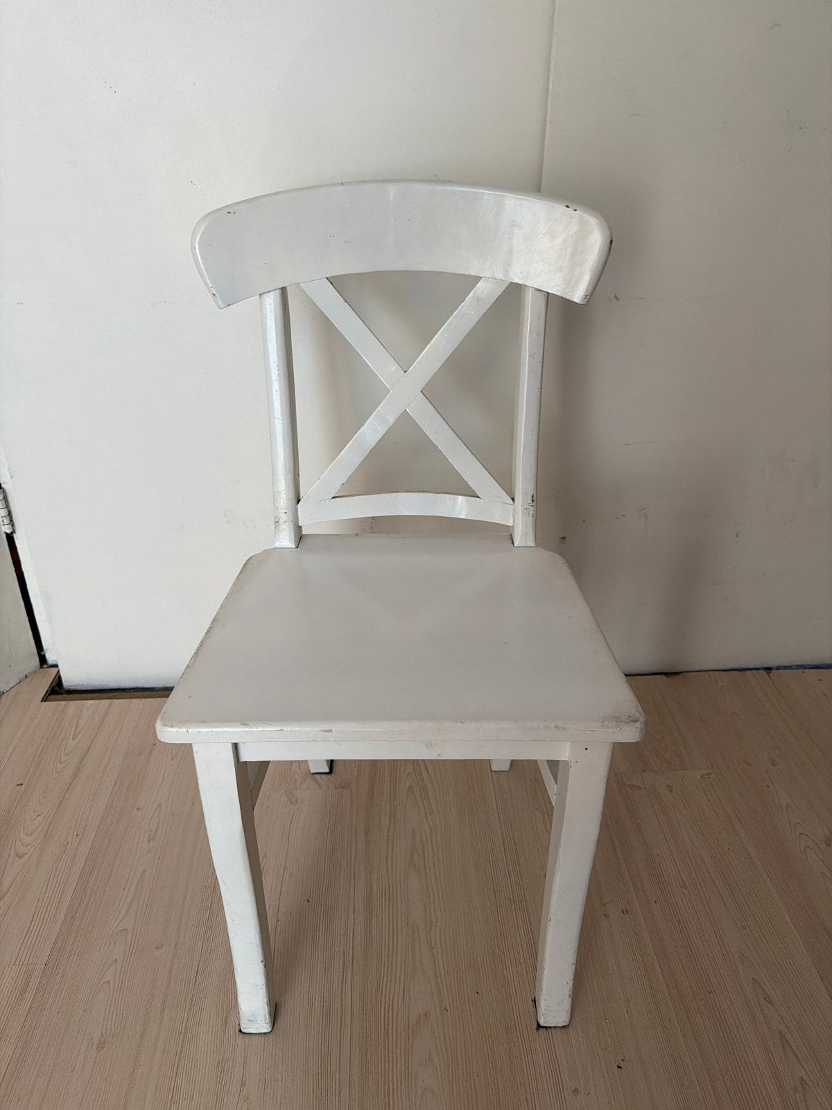 GRATIS 6 Witte stoelen, Ophalen, Gebruikt, Wit, Vijf, Zes of meer stoelen