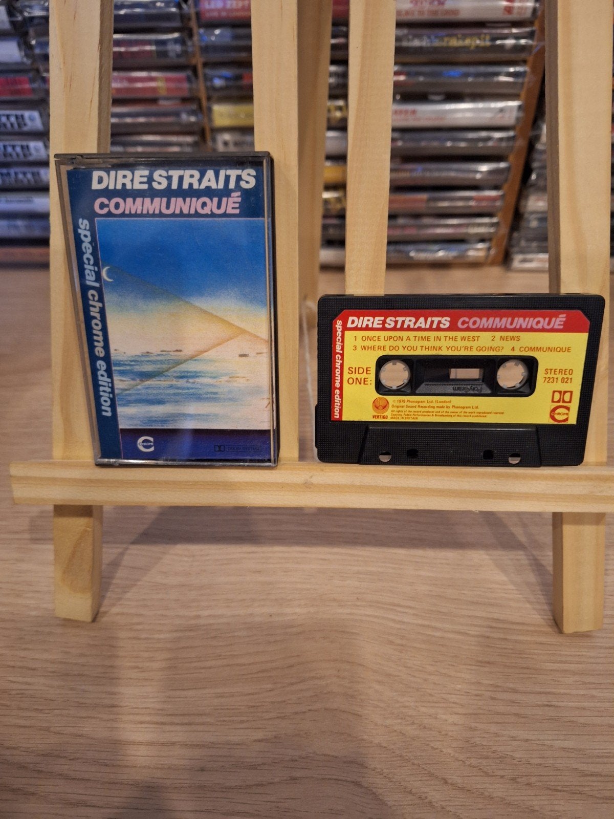 Dire Straits - Communiqué (Special Chrome Edition) Cassette, Cd's en Dvd's, Gebruikt, 1 bandje, Ophalen of Verzenden, Origineel