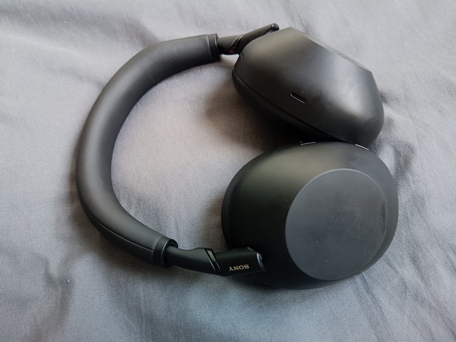 Foto 5 van Sony WH-1000XM6 Noise Cancelling Koptelefoon Zwart