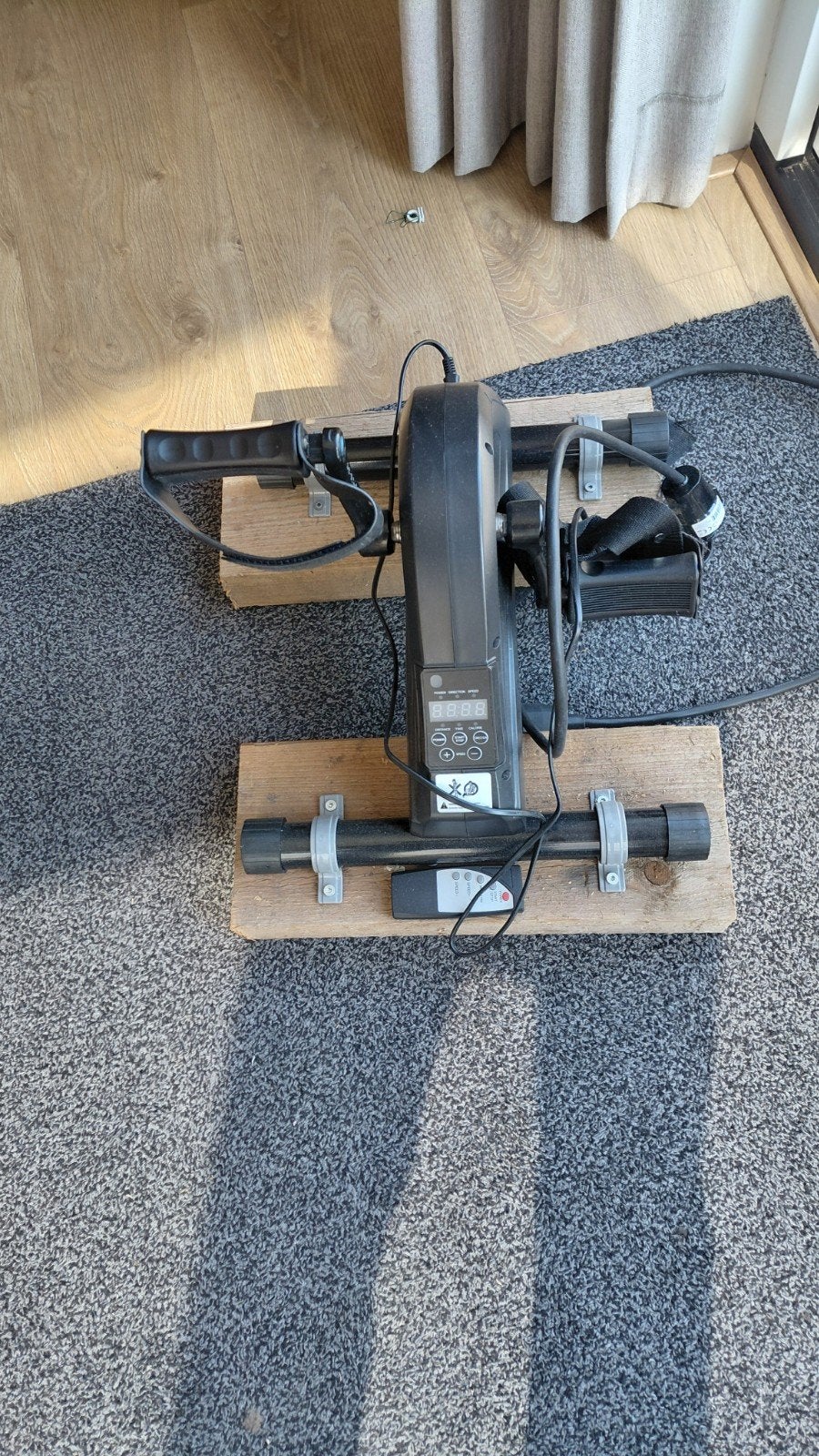 Stoelfiets met afstandsbediening en 3 snelheden, Sport en Fitness, Fitnessapparatuur, Kunststof, Ophalen of Verzenden, Zo goed als nieuw