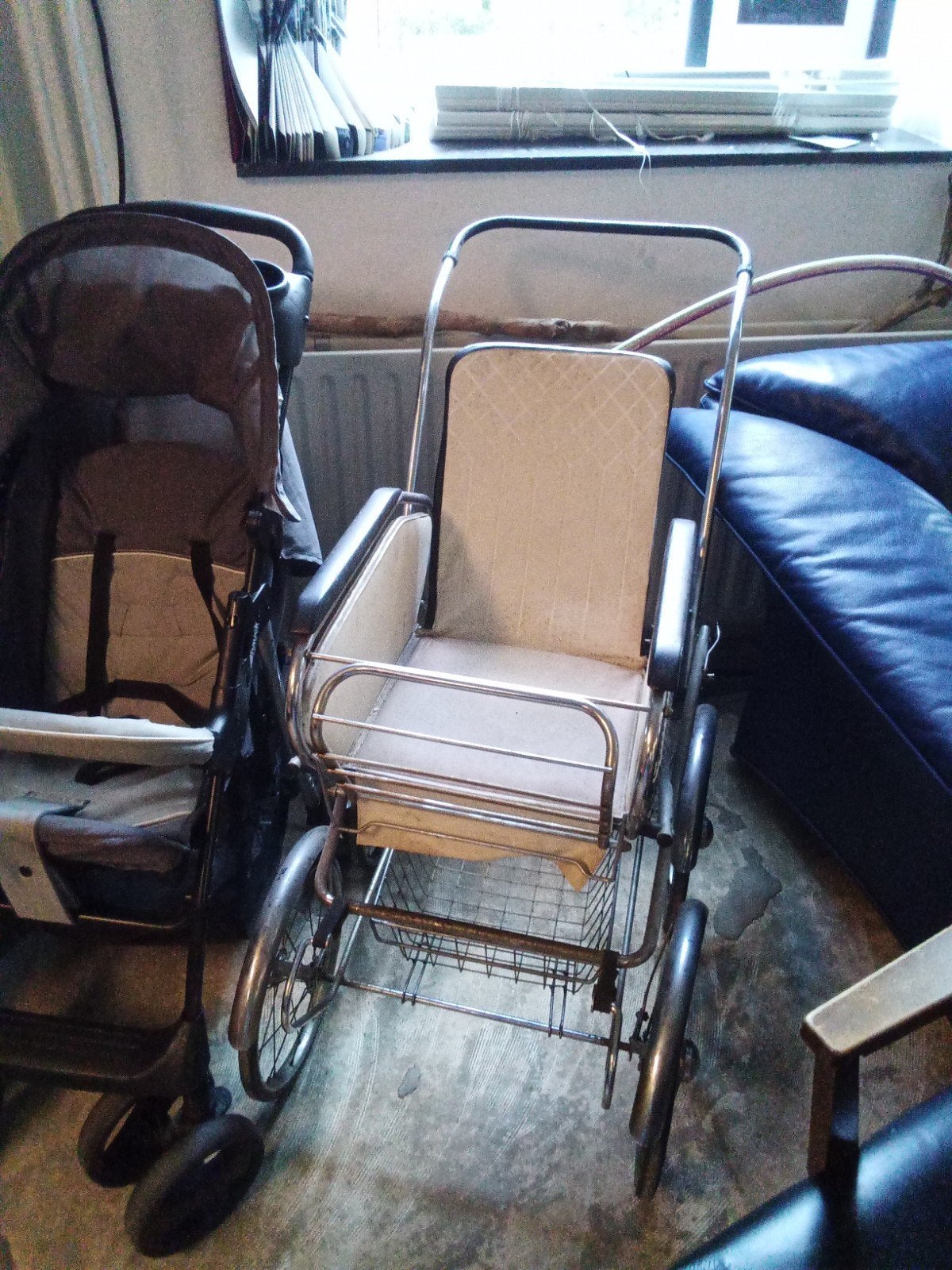 Kinderwagen, zie omschrijving, geen berichten sturen, Kinderen en Baby's, Kinderwagens en Combinaties, Ophalen, Overige merken