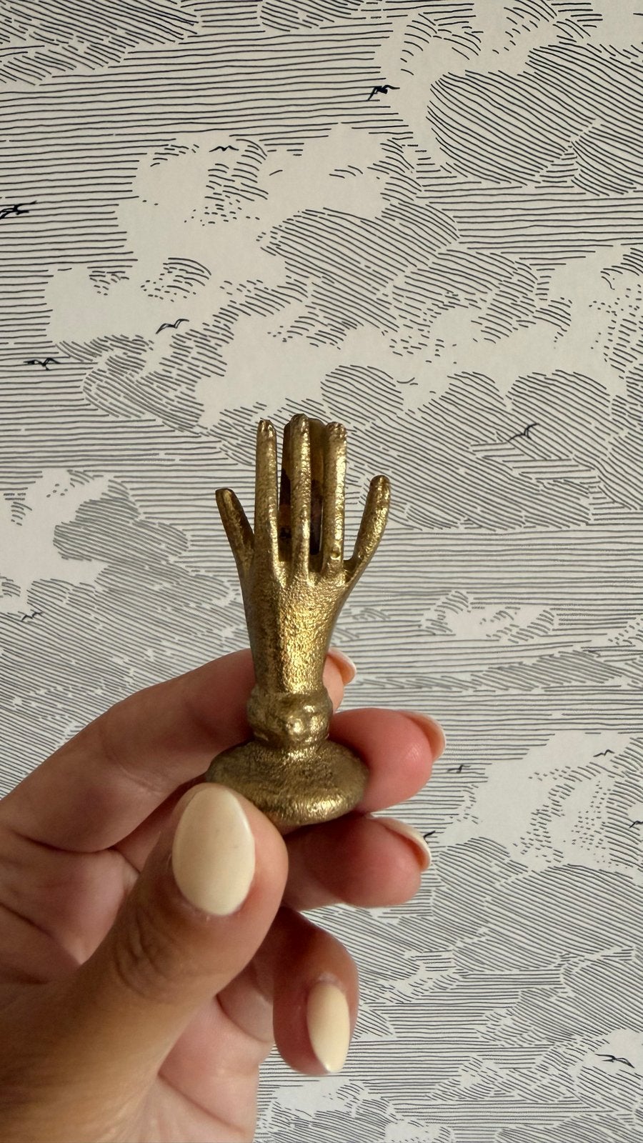 Doing Goods Kaarten / Foto Houder Messing Handje, Vintage, Ophalen of Verzenden, Zo goed als nieuw, Goud