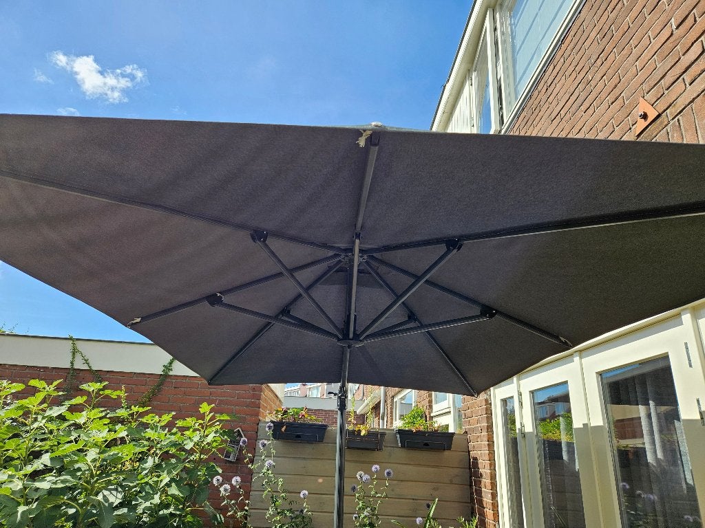 Parasol, Ophalen, Gebruikt, Kantelbaar, Zweefparasol