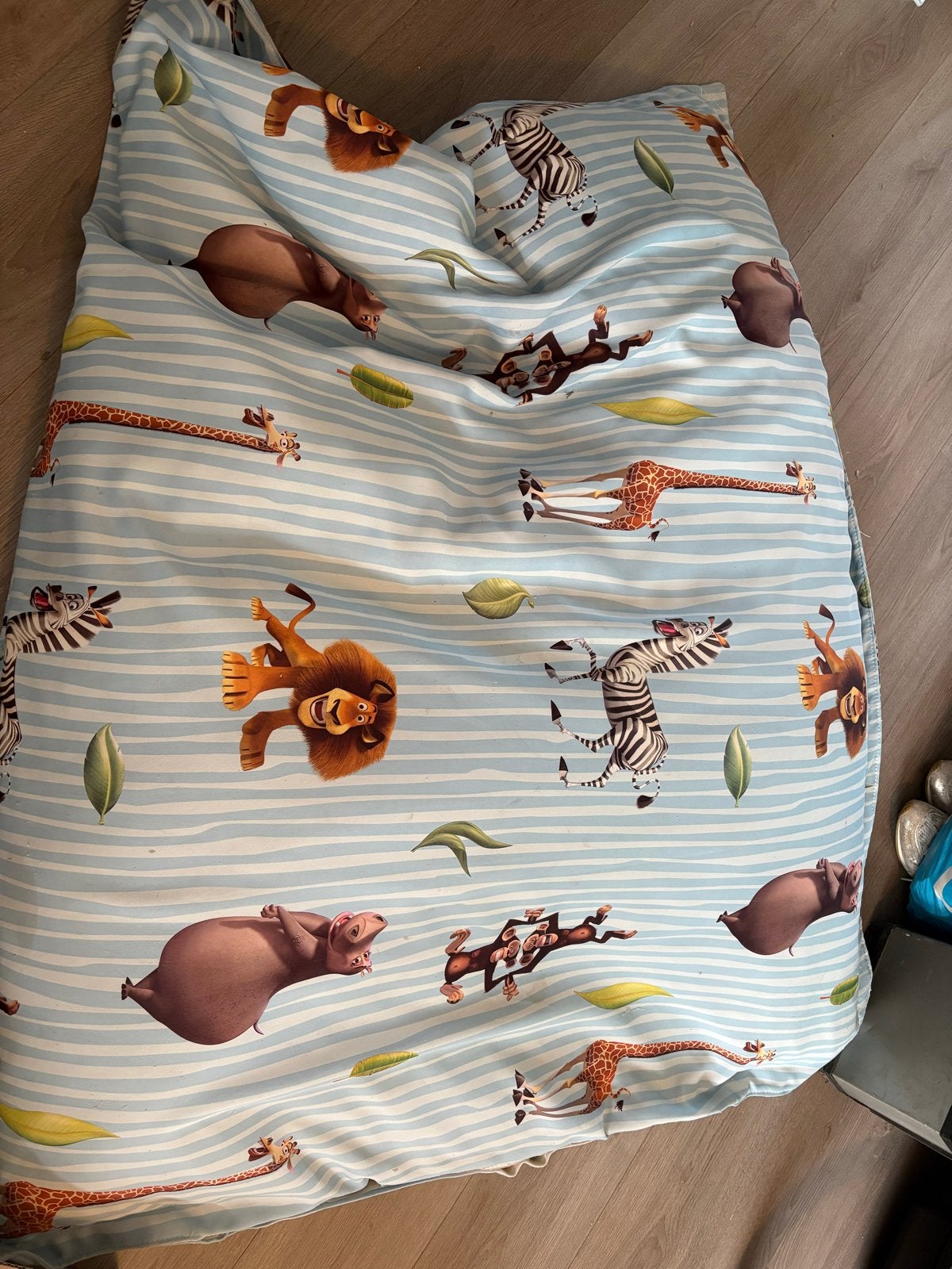 Zitzak met Madagascar print - Zo goed als nieuw, Ophalen of Verzenden, Zo goed als nieuw, Blauw, Zitzak