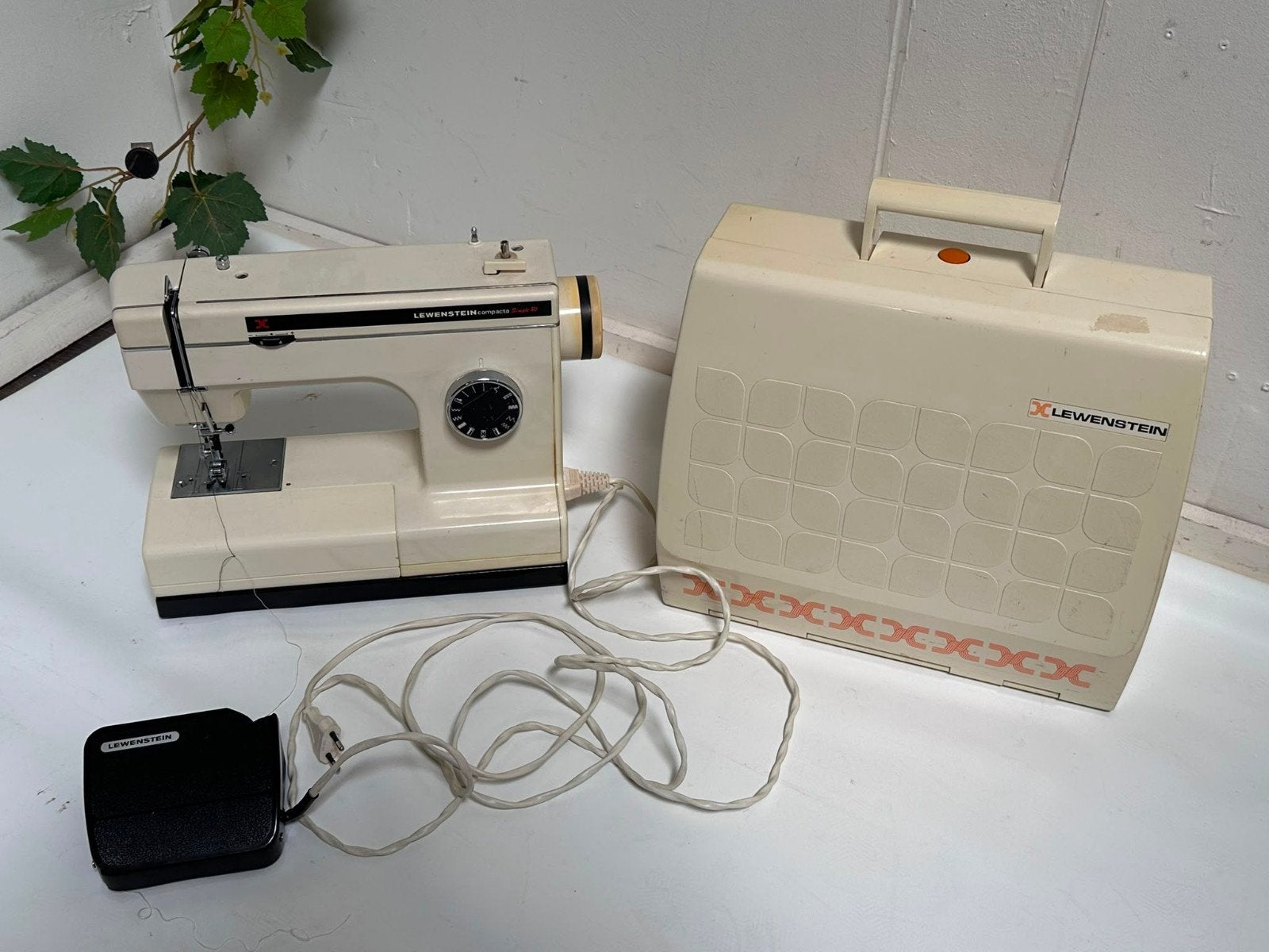 Lewenstein compacta simple 80 naaimachine, Naaimachine, Nvt, Nvt, Nvt
