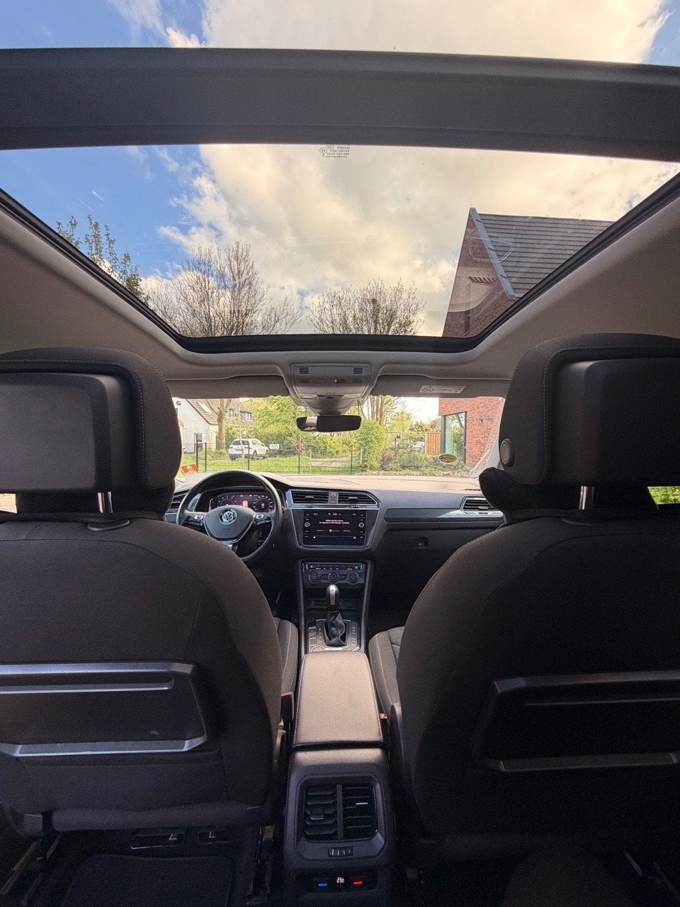 Foto 22 van Volkswagen Tiguan 2.0 TSI 190pk 4Motion DSG 2020 Grijs