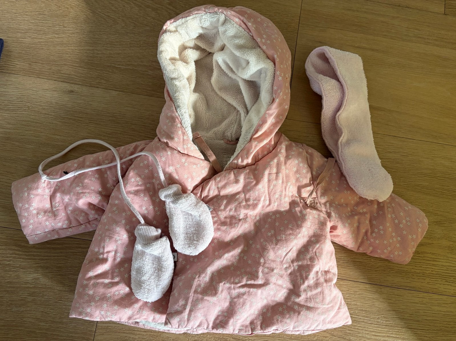 Roze Zara Kids baby winterpak met wantjes - maat 68, Ophalen of Verzenden, Zo goed als nieuw, Meisje