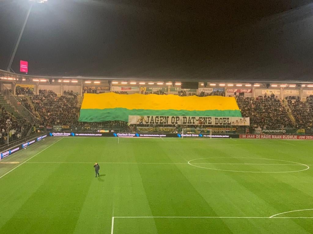 GEZOCHT fc DORDRECHT-ADO KAARTJES, Tickets en Kaartjes, Twee personen