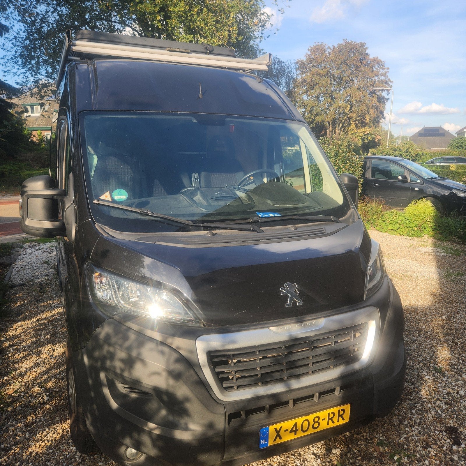 6 persoons peugeot Boxer Buscamper - Klaar voor avontuur!, Caravans en Kamperen, Buscamper of Camperbus, Particulier, Koelkast