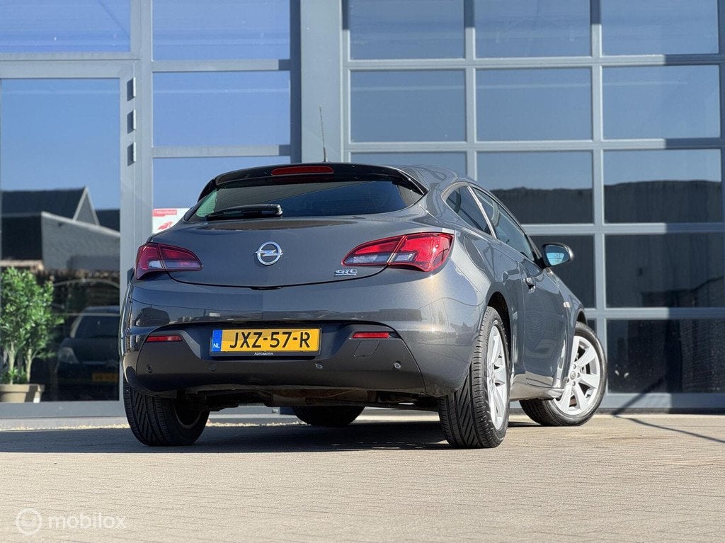 Opel Astra GTC 1.4 Turbo Design Edition NWE KETTING / CARPAS, Auto's, Opel, Voorwielaandrijving, Gebruikt, 4 cilinders, 700 kg