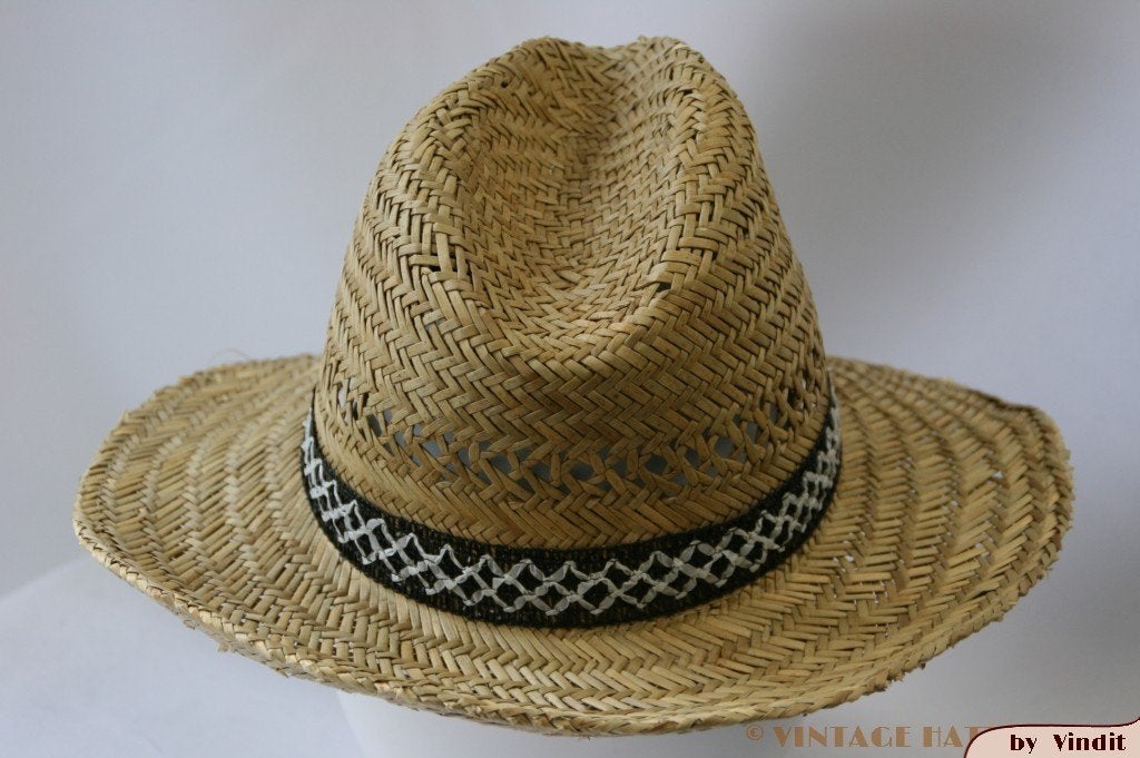 Vintage Gleufhoed stro met witte kruisjes band 55 = S tot XS, -   Tweede Egelantiersdwarsstraat 7, 1015SB Amsterdam NL  -, Ophalen of Verzenden