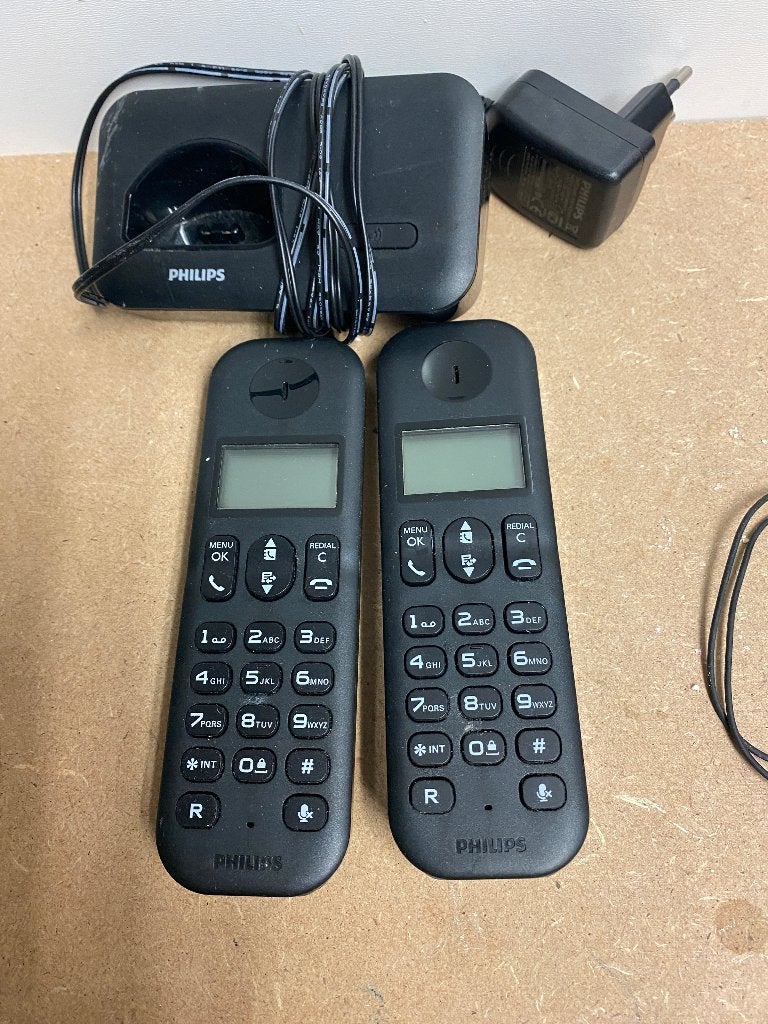 Philips Huistelefoon met 2 Handsets en Basisstation, Telecommunicatie, Ophalen of Verzenden, Gebruikt, 2 handsets