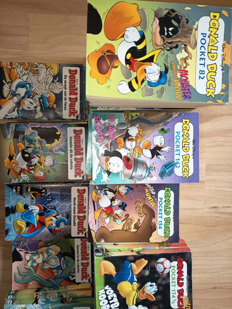 Donald duck pockets, mega , premium en thema pockets, Complete serie of reeks, Europa, Ophalen of Verzenden, Zo goed als nieuw