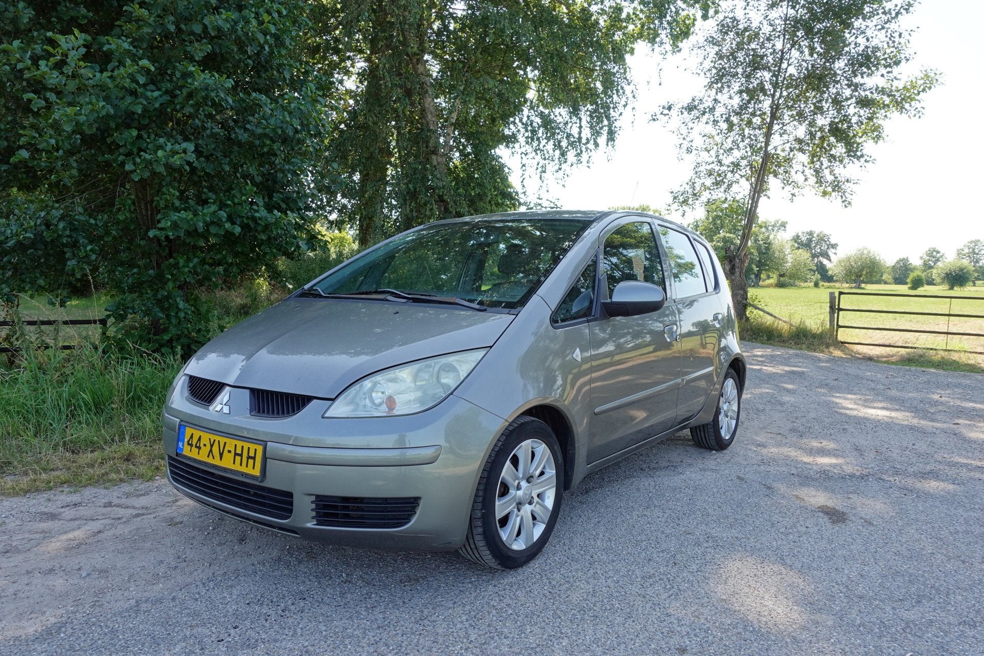 Mitsubishi Colt 1.3 Invite | Trekhaak | Airco | NAP |, Gebruikt, 31 €/maand, 4 cilinders, Colt