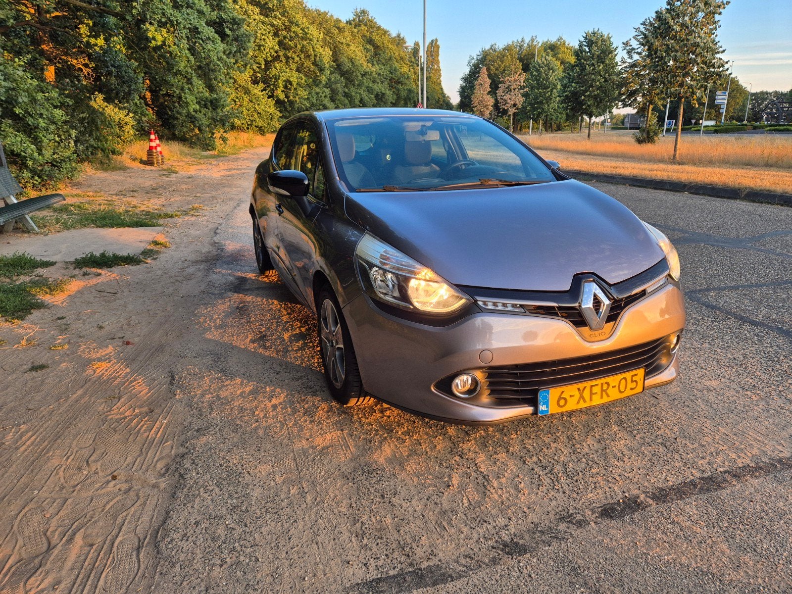 Renault Clio 0.9 TCE, APK april 2027, Auto's, Voorwielaandrijving, 898 cc, 40 €/maand, 540 kg